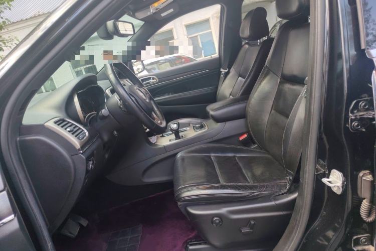 Used Jeep Grand Cherokee 2014 3.6L Elite Navigation Edition Left Front Seat