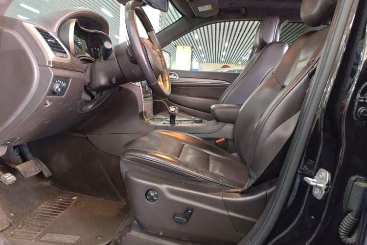 Used Jeep Grand Cherokee 2014 3.0L Flagship Zunyue Edition Left Front Seat