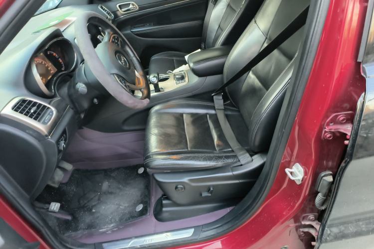 Used Jeep Grand Cherokee 2014 3.6L Elite Navigation Edition Left Front Seat