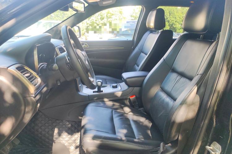 Used Jeep Grand Cherokee 2014 3.0TD Diesel Comfort Navigation Version Left Front Seat