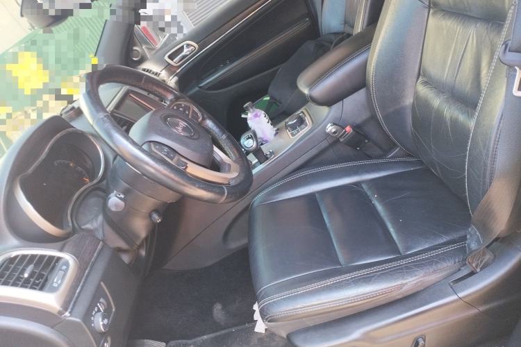 Used Jeep Grand Cherokee 2014 3.0L Comfort Navigation Edition Left Front Seat