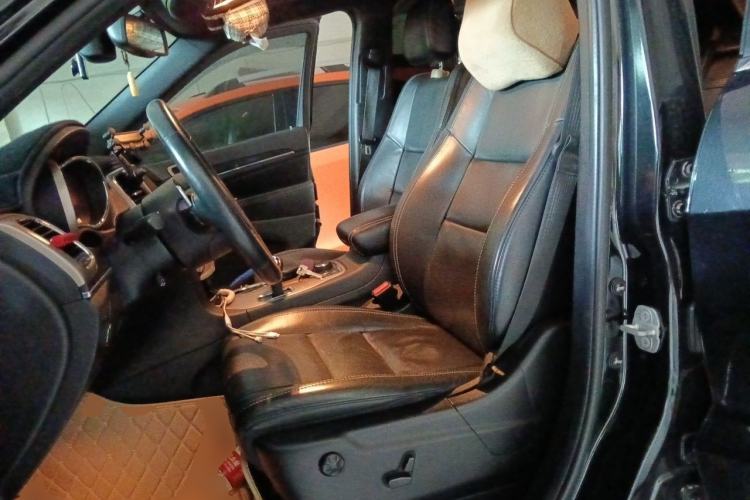 Used Jeep Grand Cherokee 2014 3.6L Elite Navigation Edition Left Front Seat