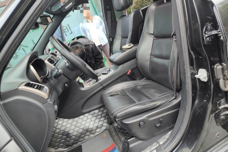 Used Jeep Grand Cherokee 2014 3.6L Elite Navigation Edition Left Front Seat