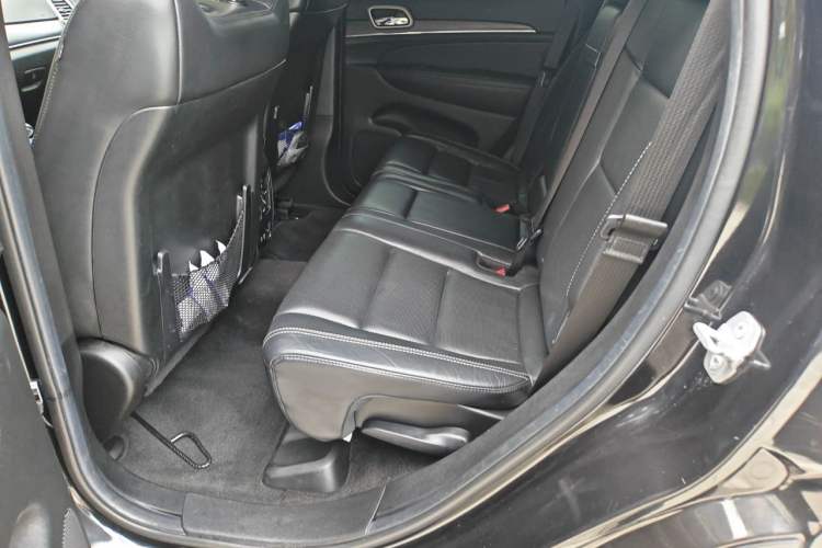 Used Jeep Grand Cherokee 2014 3.6L Elite Navigation Edition Left Rear Seat