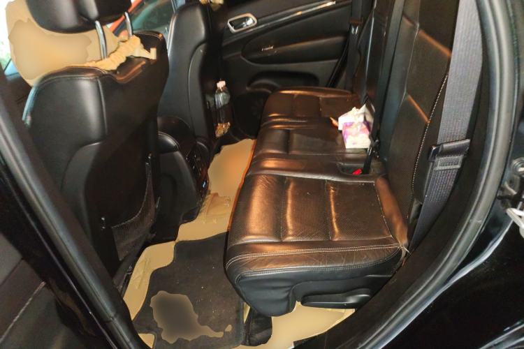 Used Jeep Grand Cherokee 2014 3.6L Elite Navigation Edition Left Rear Seat