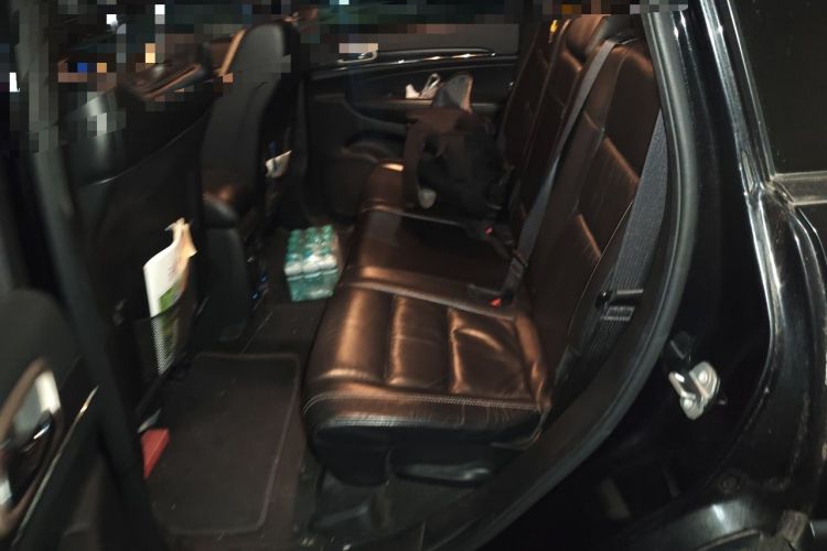 Used Jeep Grand Cherokee 2014 3.0L Comfort Navigation Edition Left Rear Seat