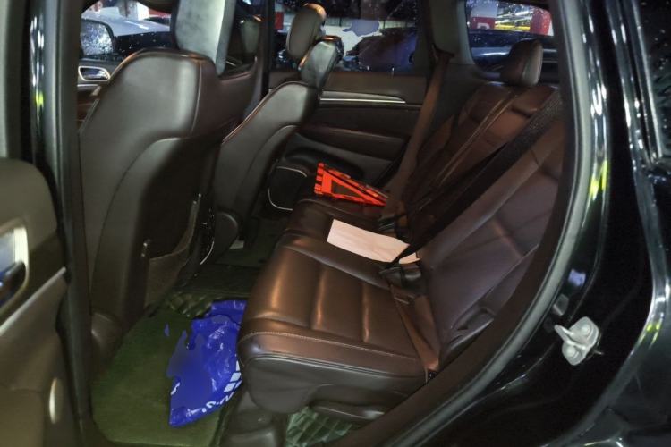 Used Jeep Grand Cherokee 2014 3.0L Flagship Zunyue Edition Left Rear Seat