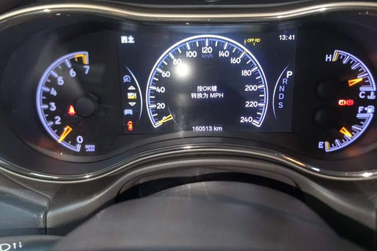 Used Jeep Grand Cherokee 2014 3.0L Flagship Zunyue Edition Odometer Close Up