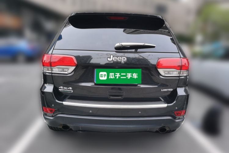 Used Jeep Grand Cherokee 2014 3.0TD Diesel Comfort Navigation Version Rear