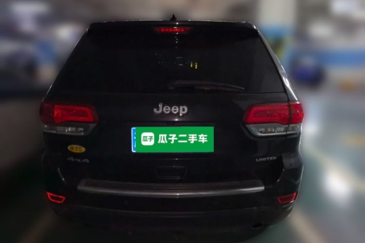 Used Jeep Grand Cherokee 2014 3.6L Elite Navigation Edition Rear