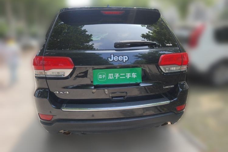 Used Jeep Grand Cherokee 2014 3.0L Comfort Navigation Edition Rear