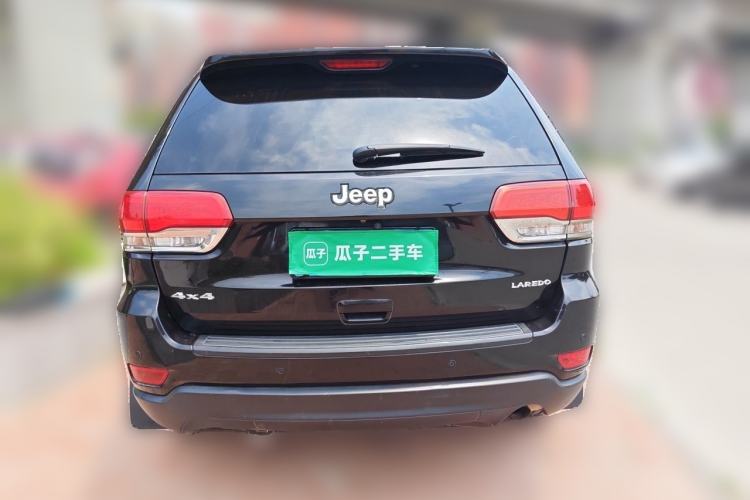 Used Jeep Grand Cherokee 2014 3.6L Comfort Navigation Edition Rear