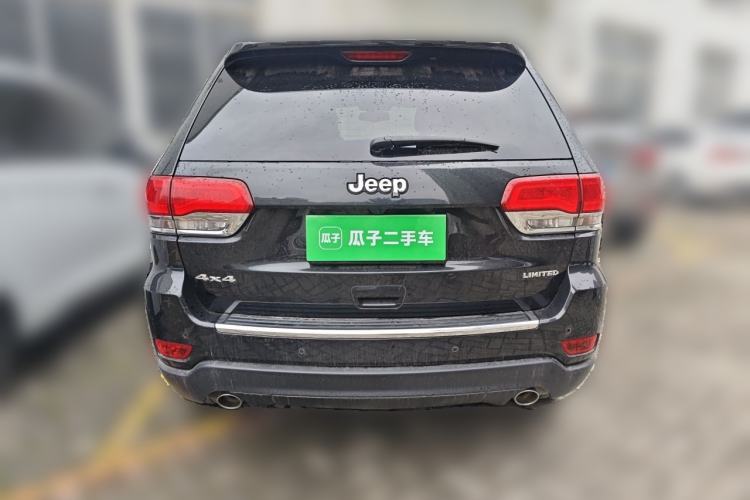 Used Jeep Grand Cherokee 2014 3.0L Comfort Navigation Edition Rear