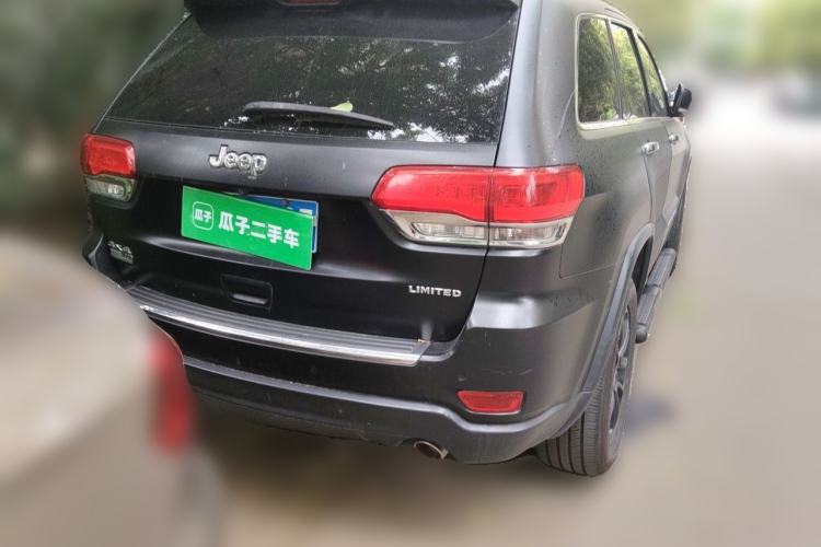 Used Jeep Grand Cherokee 2014 3.6L Elite Navigation Edition Rear