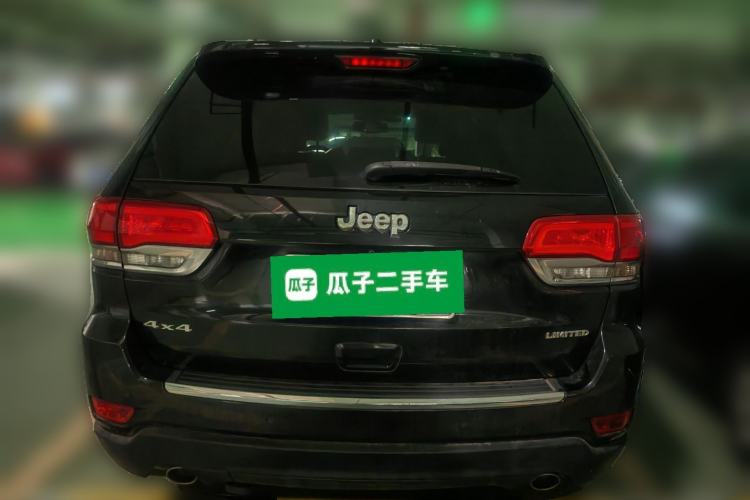 Used Jeep Grand Cherokee 2014 3.0L Comfort Navigation Edition Rear