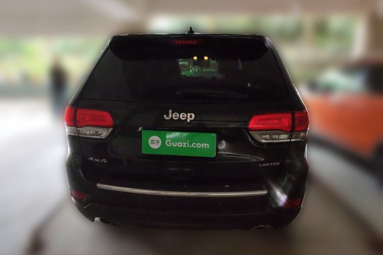 Used Jeep Grand Cherokee 2014 3.6L Elite Navigation Edition Rear