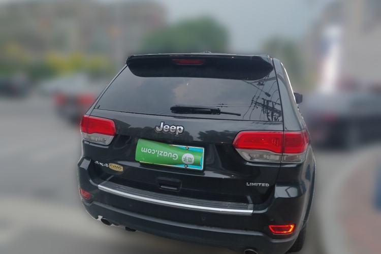 Used Jeep Grand Cherokee 2014 3.6L Elite Navigation Edition Rear