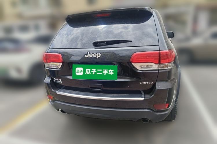 Used Jeep Grand Cherokee  Rear