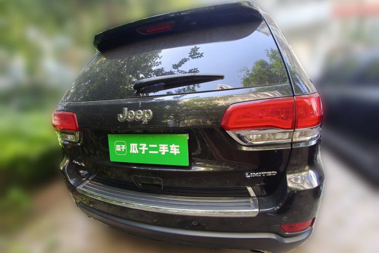 Used Jeep Grand Cherokee 2014 3.6L Elite Navigation Edition Rear