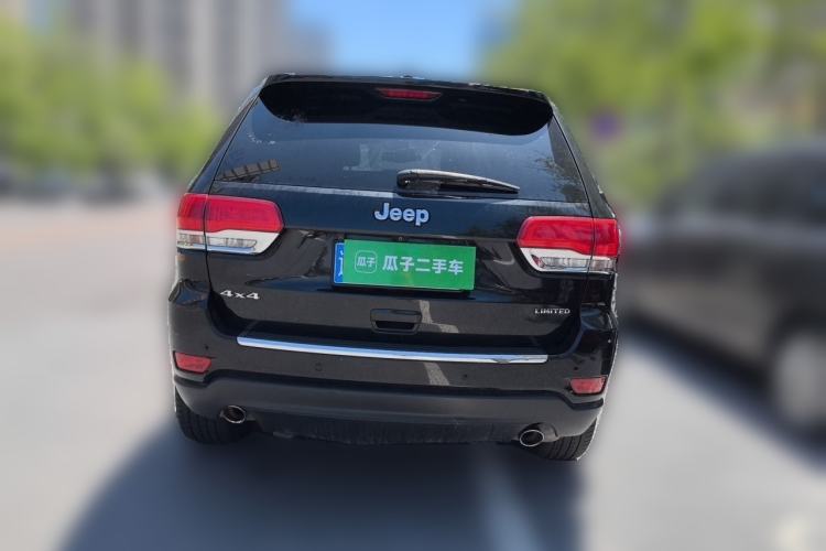 Used Jeep Grand Cherokee 2014 3.6L Elite Navigation Edition Rear