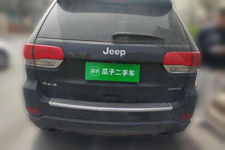Used Jeep Grand Cherokee 2014 3.6L Elite Navigation Edition Rear