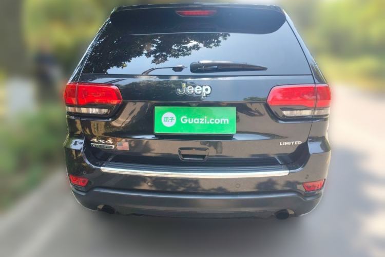 Used Jeep Grand Cherokee 2014 3.0TD Diesel Comfort Navigation Version Rear