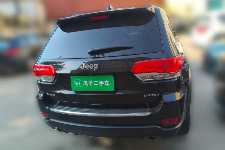 Used Jeep Grand Cherokee 2014 3.6L Elite Navigation Edition Rear