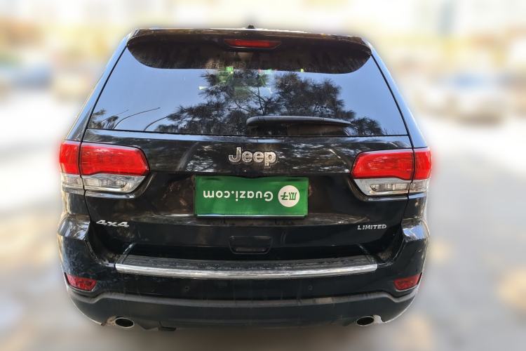 Used Jeep Grand Cherokee 2014 3.0L Comfort Navigation Edition Rear