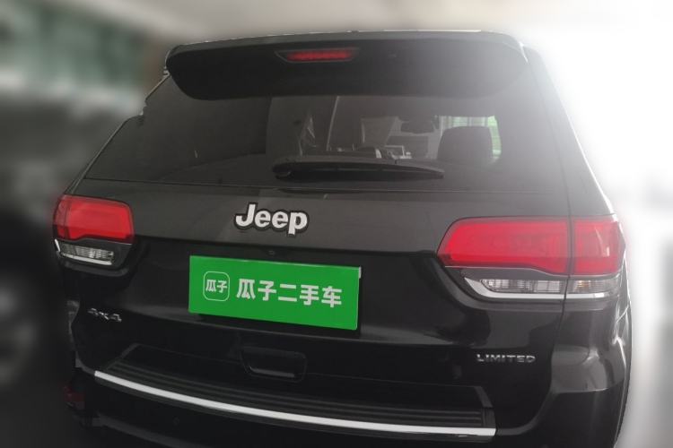 Used Jeep Grand Cherokee 2014 3.6L Elite Navigation Edition Rear