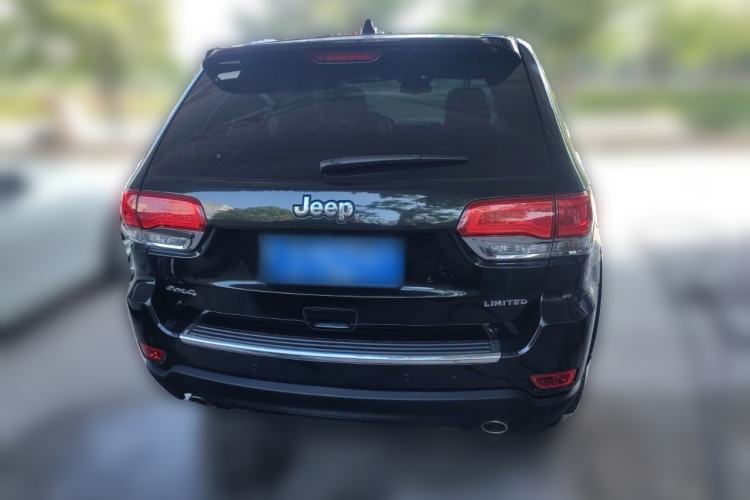 Used Jeep Grand Cherokee 2014 3.0L Comfort Navigation Edition Rear