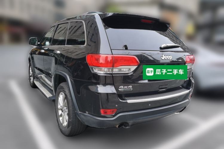 Used Jeep Grand Cherokee 2014 3.0TD Diesel Comfort Navigation Version Rear Left 45 Deg