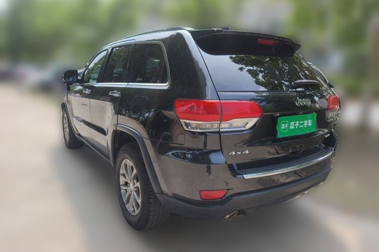 Used Jeep Grand Cherokee 2014 3.0L Comfort Navigation Edition Rear Left 45 Deg