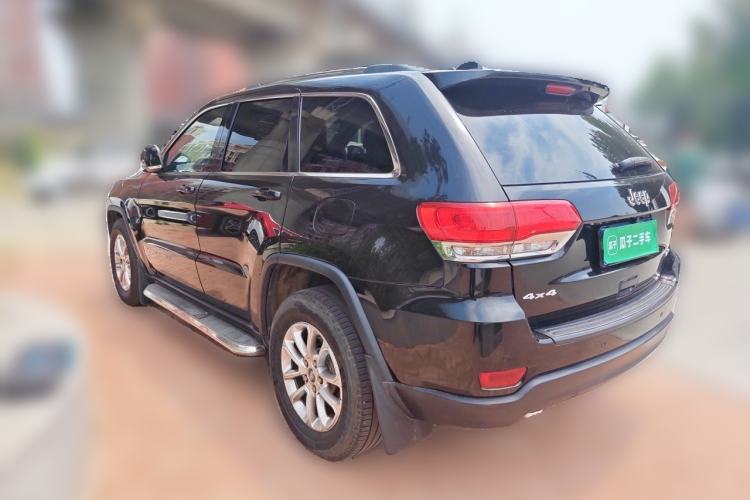 Used Jeep Grand Cherokee 2014 3.6L Comfort Navigation Edition Rear Left 45 Deg