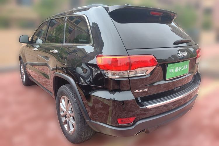 Used Jeep Grand Cherokee 2014 3.0L Comfort Navigation Edition Rear Left 45 Deg