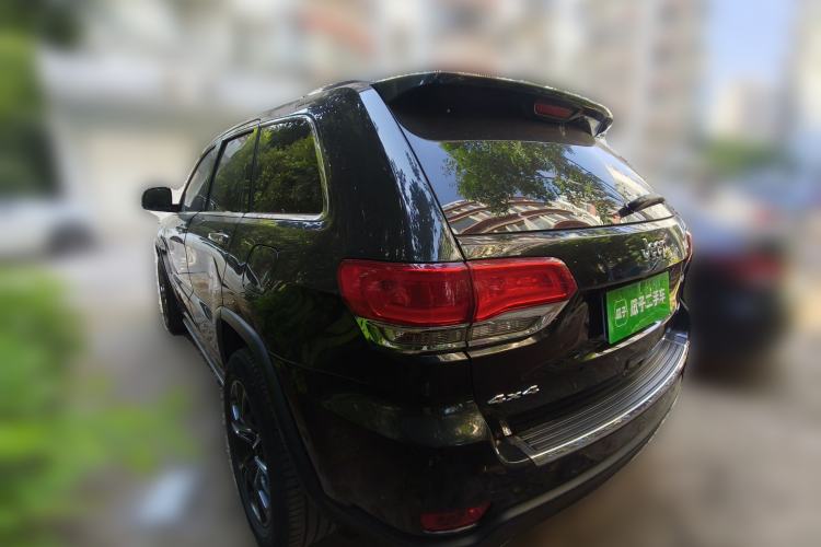 Used Jeep Grand Cherokee 2014 3.6L Elite Navigation Edition Rear Left 45 Deg