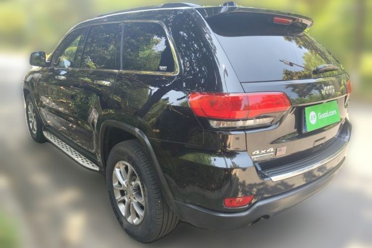 Used Jeep Grand Cherokee 2014 3.0TD Diesel Comfort Navigation Version Rear Left 45 Deg