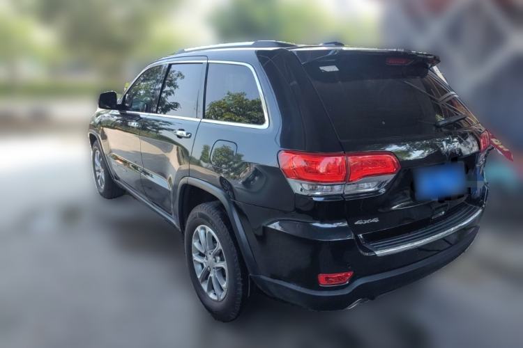 Used Jeep Grand Cherokee 2014 3.0L Comfort Navigation Edition Rear Left 45 Deg