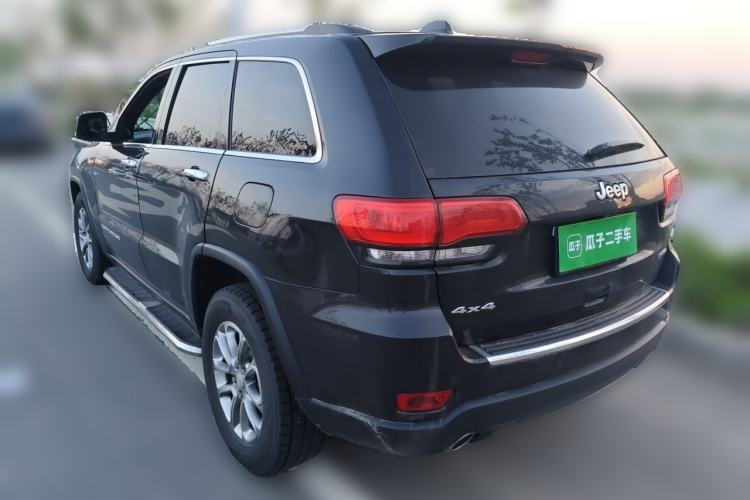 Used Jeep Grand Cherokee 2014 3.0L Comfort Navigation Edition Rear Left 45 Deg