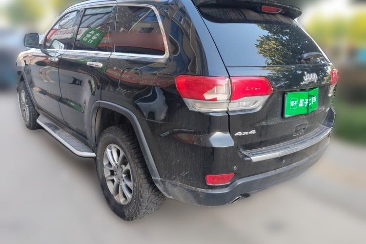 Used Jeep Grand Cherokee 2014 3.0L Comfort Navigation Edition Rear Left 45 Deg