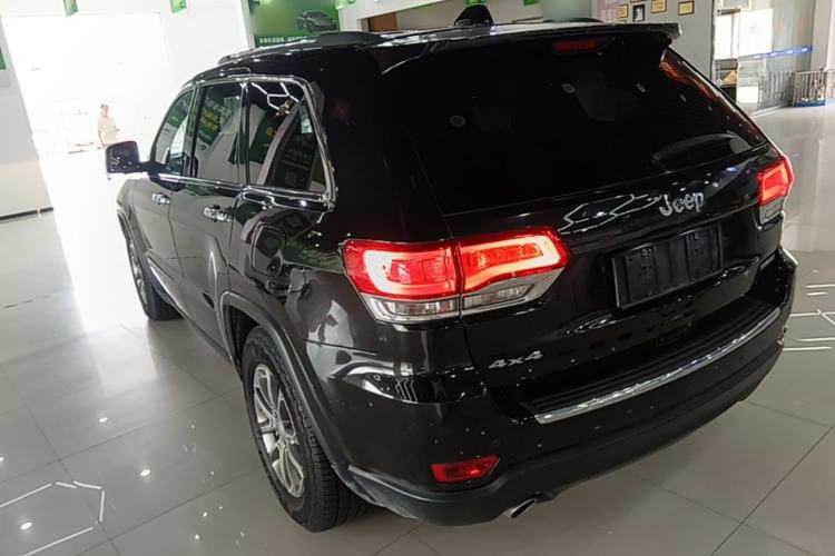 Used Jeep Grand Cherokee 2014 3.6L Elite Navigation Edition Rear Left 45 Deg