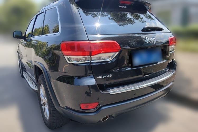 Used Jeep Grand Cherokee 2014 3.0L Comfort Navigation Edition Rear Left 45 Deg
