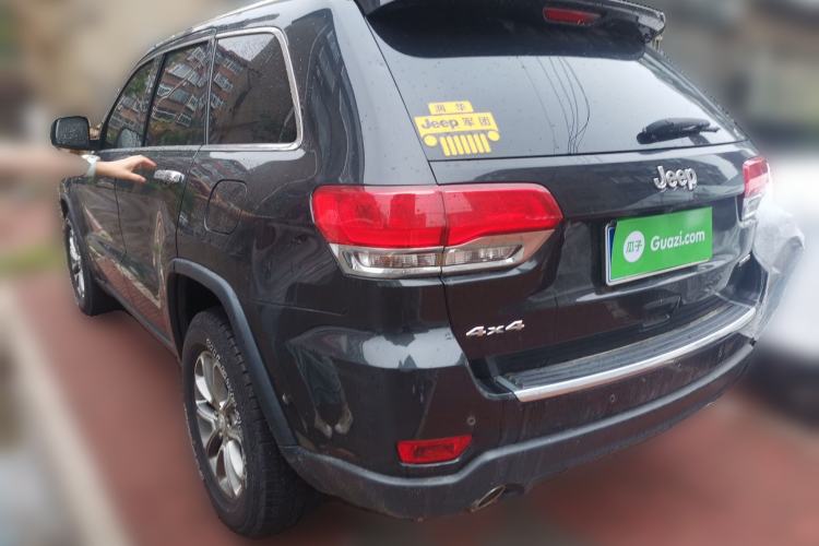 Used Jeep Grand Cherokee 2014 3.0L Comfort Navigation Edition Rear Left 45 Deg