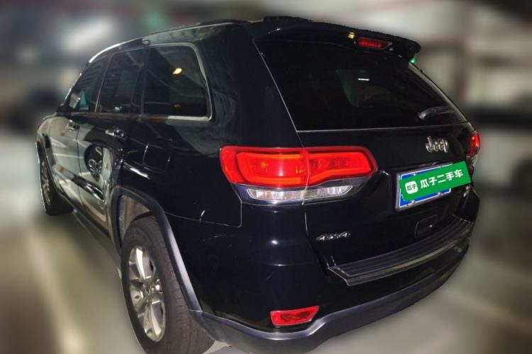 Used Jeep Grand Cherokee 2014 3.0L Comfort Navigation Edition Rear Left 45 Deg