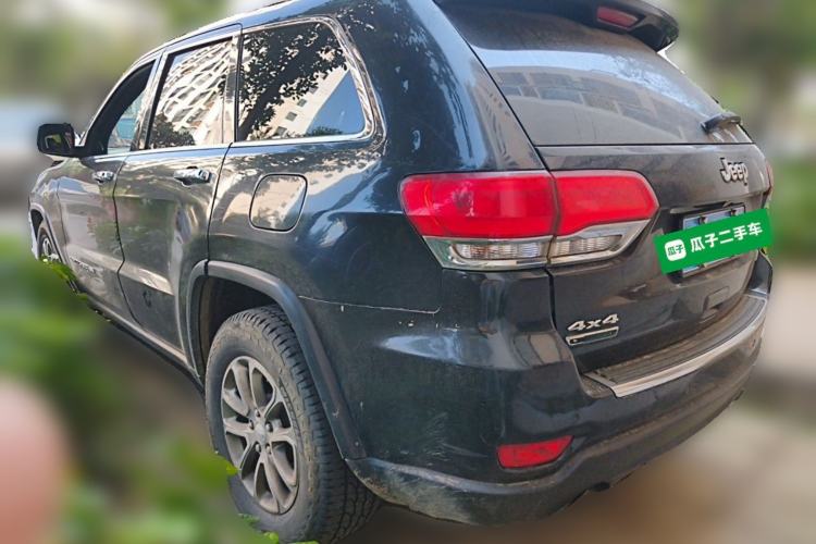 Used Jeep Grand Cherokee 2014 3.0TD Diesel Comfort Navigation Version Rear Left 45 Deg