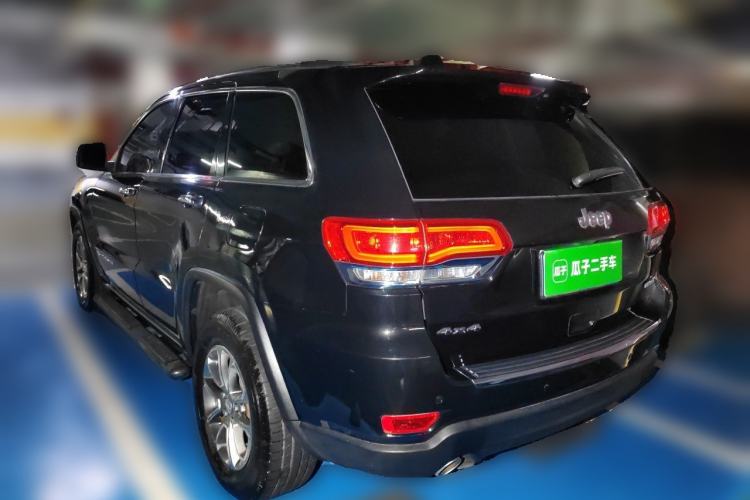 Used Jeep Grand Cherokee 2014 3.0L Comfort Navigation Edition Rear Left 45 Deg