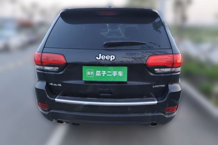 Used Jeep Grand Cherokee 2014 3.0L Comfort Navigation Edition Rear