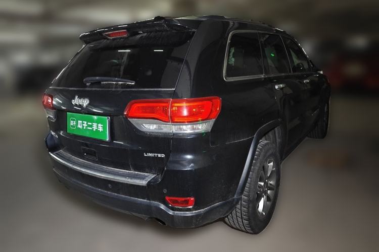 Used Jeep Grand Cherokee 2014 3.0L Comfort Navigation Edition Rear Right 45 Deg