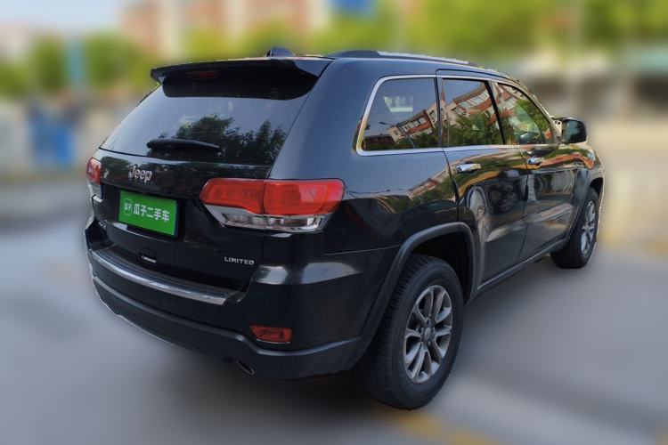 Used Jeep Grand Cherokee 2014 3.6L Elite Navigation Edition Rear Right 45 Deg