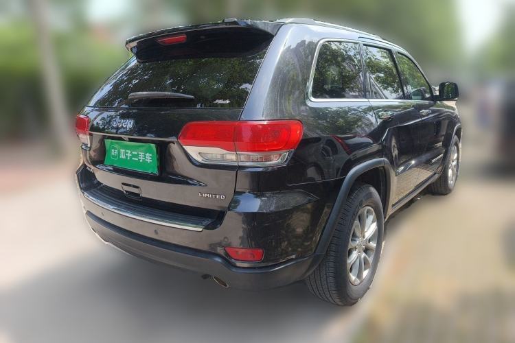 Used Jeep Grand Cherokee 2014 3.0L Comfort Navigation Edition Rear Right 45 Deg