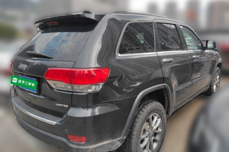 Used Jeep Grand Cherokee 2014 3.6L Elite Navigation Edition Rear Right 45 Deg